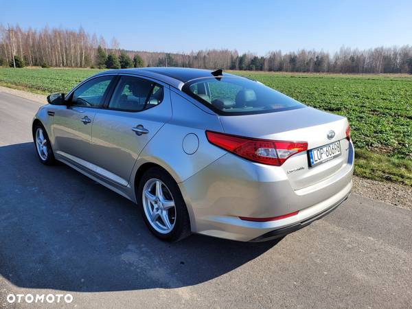 Kia Optima - 5