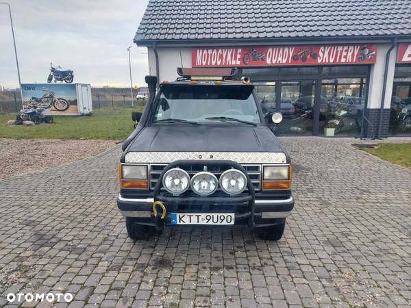 Ford Bronco - 12