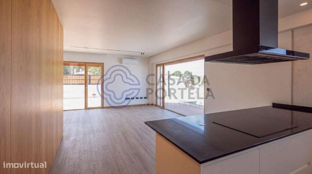 Moradia T4 com3 suites isolada-27