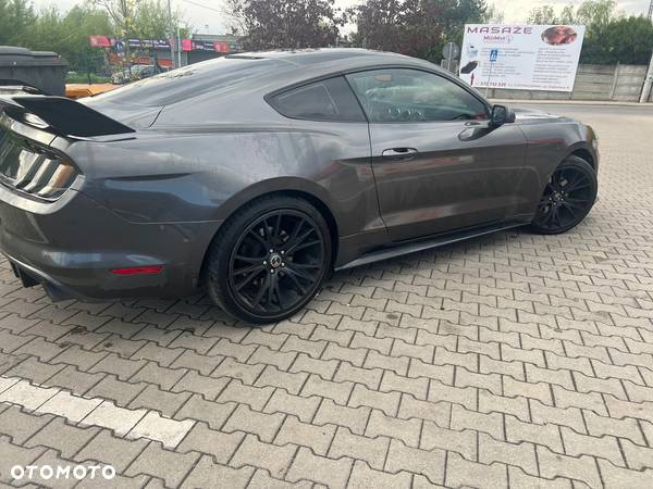 Ford Mustang 3.7 V6 - 6