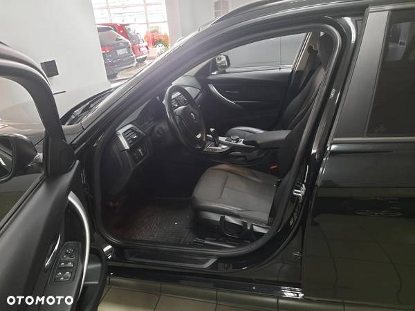 BMW Seria 3 320d Advantage - 9