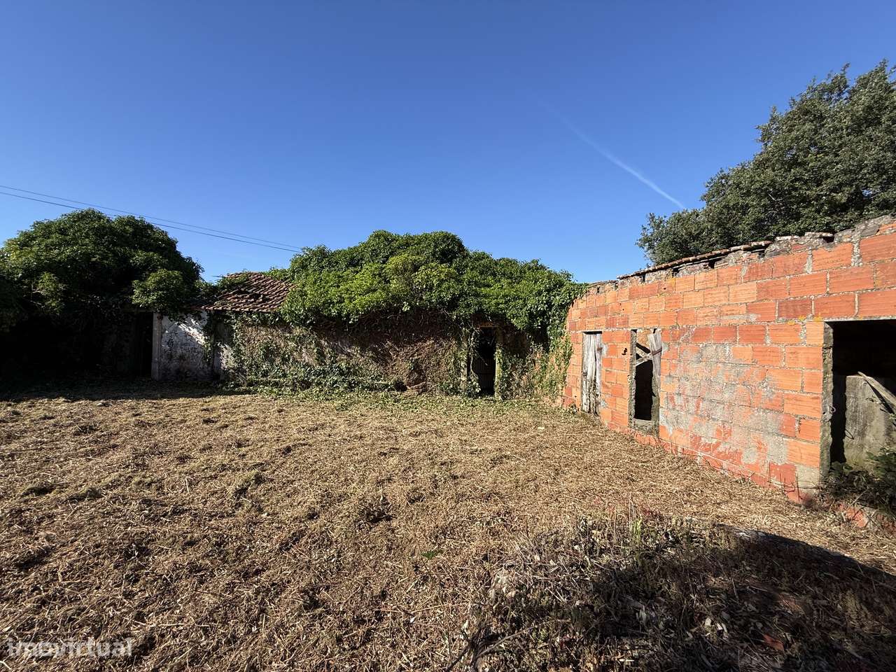 Terreno com casa e anexo para restaurar - Turquel, Alcobaça-9