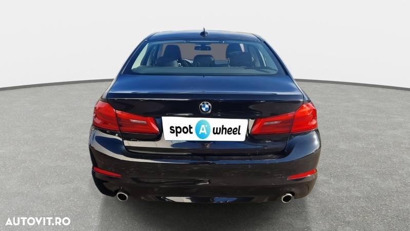 BMW Seria 5 520d xDrive AT - 6