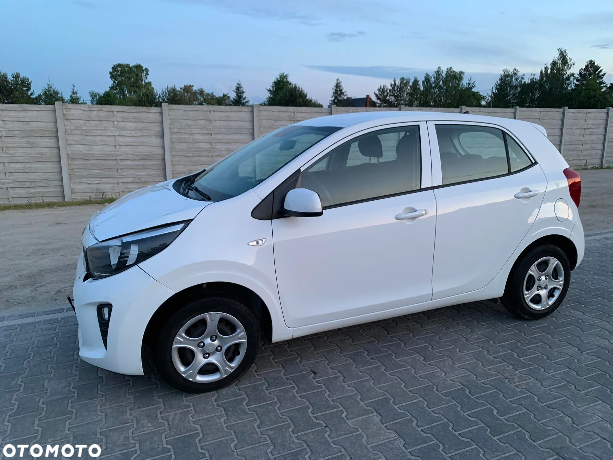 Kia Picanto 1.0 L - 33