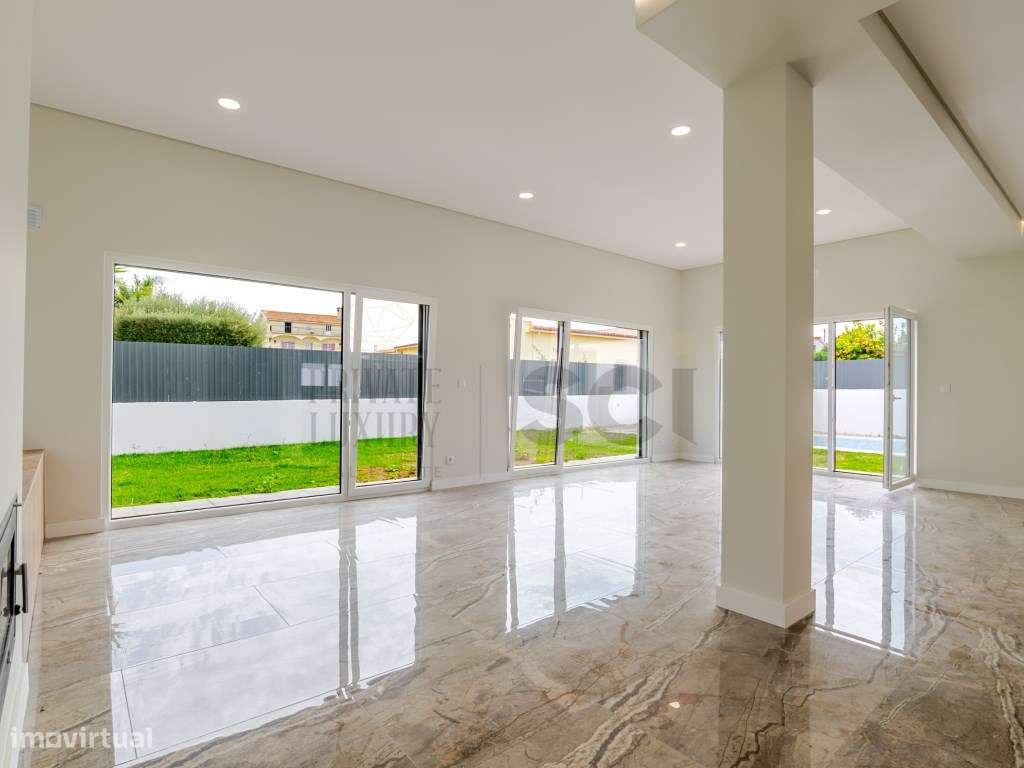 Moradia T5 isolada com Garagem Piscina e Jardim, em Azeitão - Grande imagem: 5/60