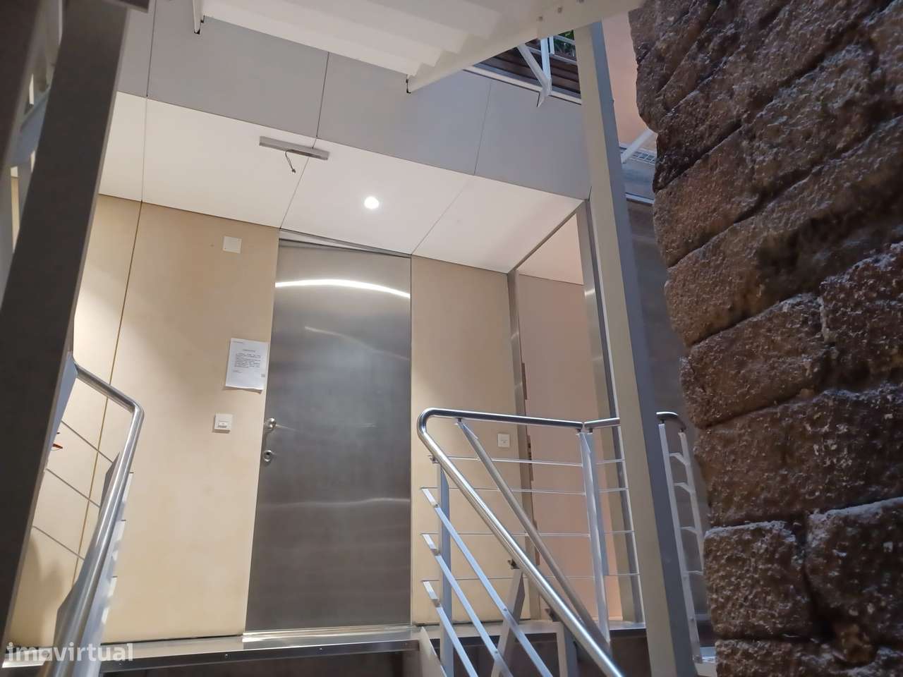 T0 mobilado e equipado centro histórico da cidade de Braga - Grande imagem: 2/21