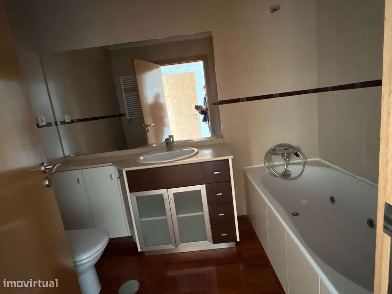 Geminada com piscina, garagem e terraço em Canidelo-10