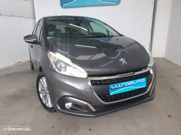 Peugeot 208 1.2 PureTech Signature EAT6 - 3