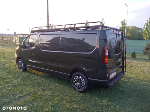 Opel Vivaro - 8