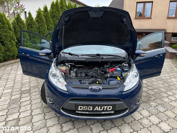 Ford Fiesta 1.6 Ghia - 25