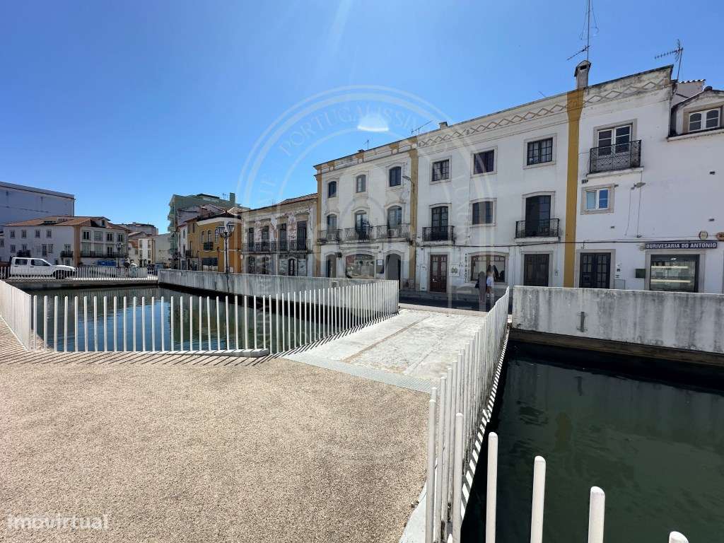 Para Venda - Prédio com Potencial de Investimento - Centro Históric... - Grande imagem: 3/37