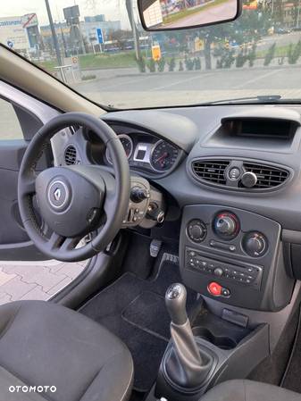 Renault Clio 1.5 dCi Alize - 5