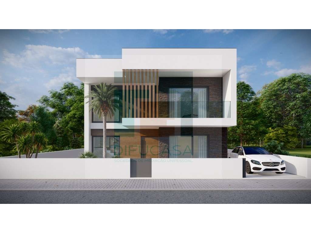 Moradia Isolada T4 c/ Piscina e Garagem - Grande imagem: 4/8