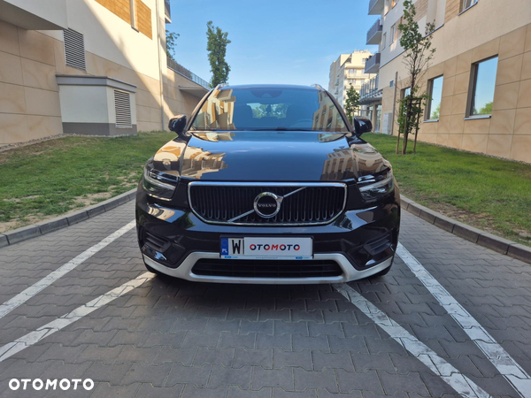 Volvo XC 40 T3 Momentum Pro - 1