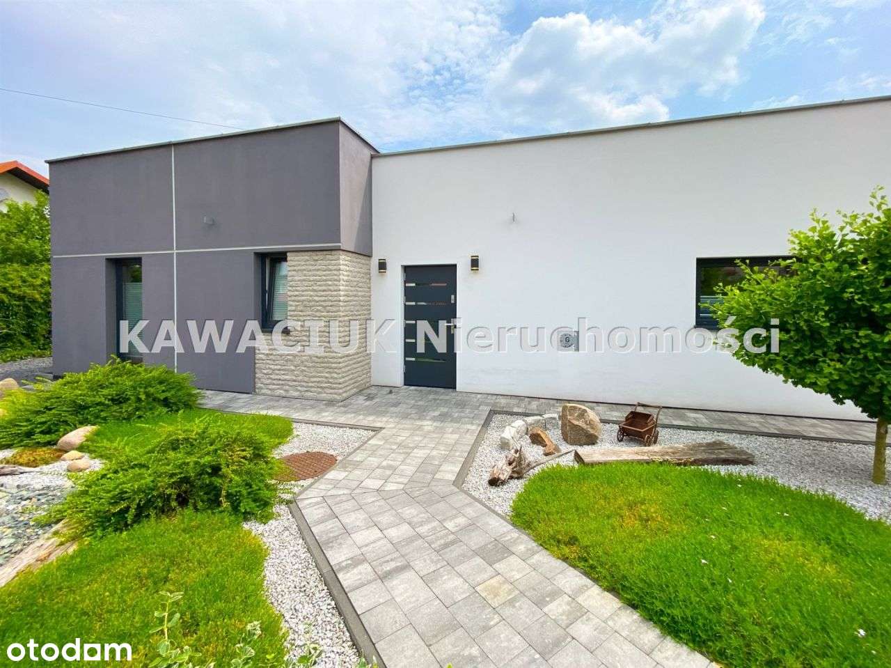 Przepiękny Dom Z Ogródkiem W Dobrej Lokalizacji-13