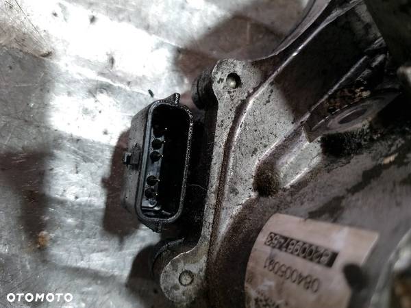 PRZEPUSTNICA NISSAN QASHQAI ( 06-12 ) 8200987453 2.0 DCI - 5