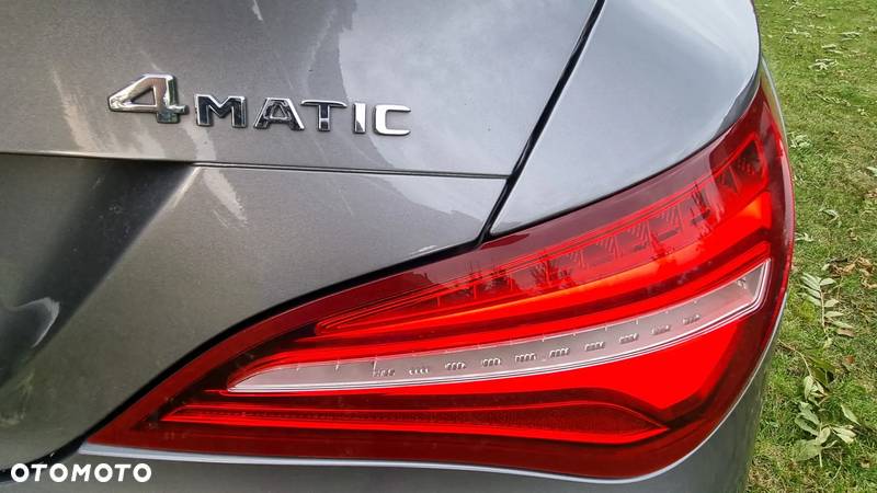 Mercedes-Benz CLA 250 4Matic 7G-DCT AMG Line - 23