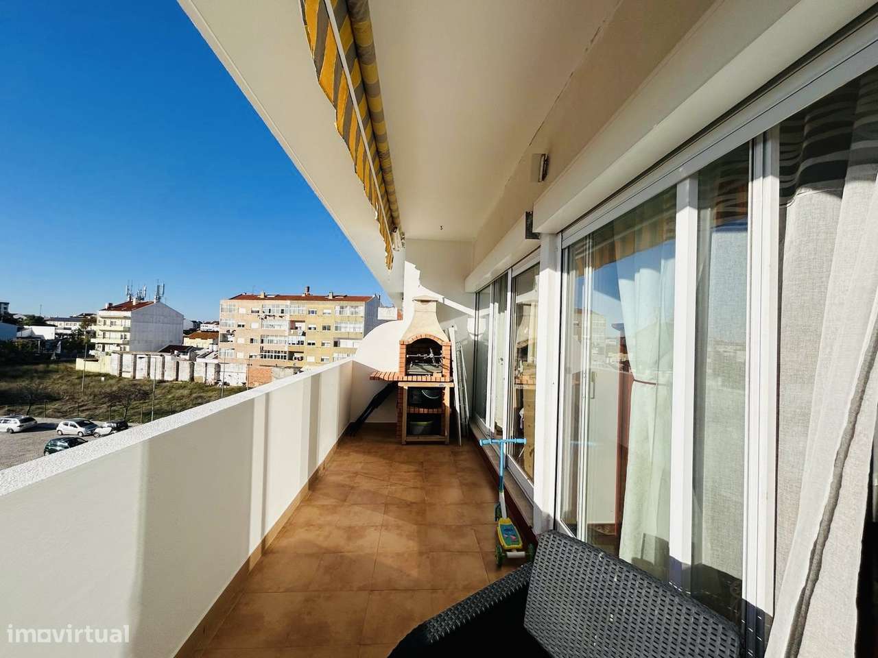 Excelente T3  com áreas generosas  suite e varandas - Montijo-13