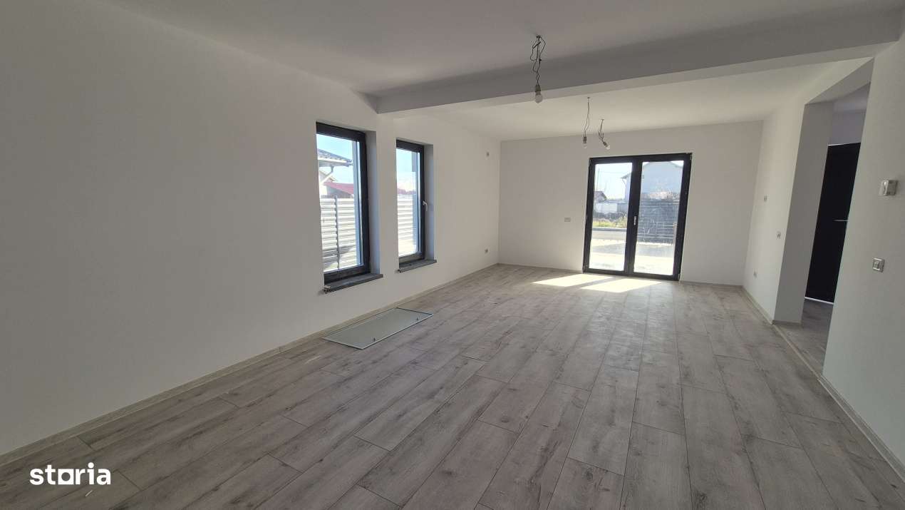 Case 4 camere TiP PARTER Bradu | 400 mp teren - Imagine principală: 4/12