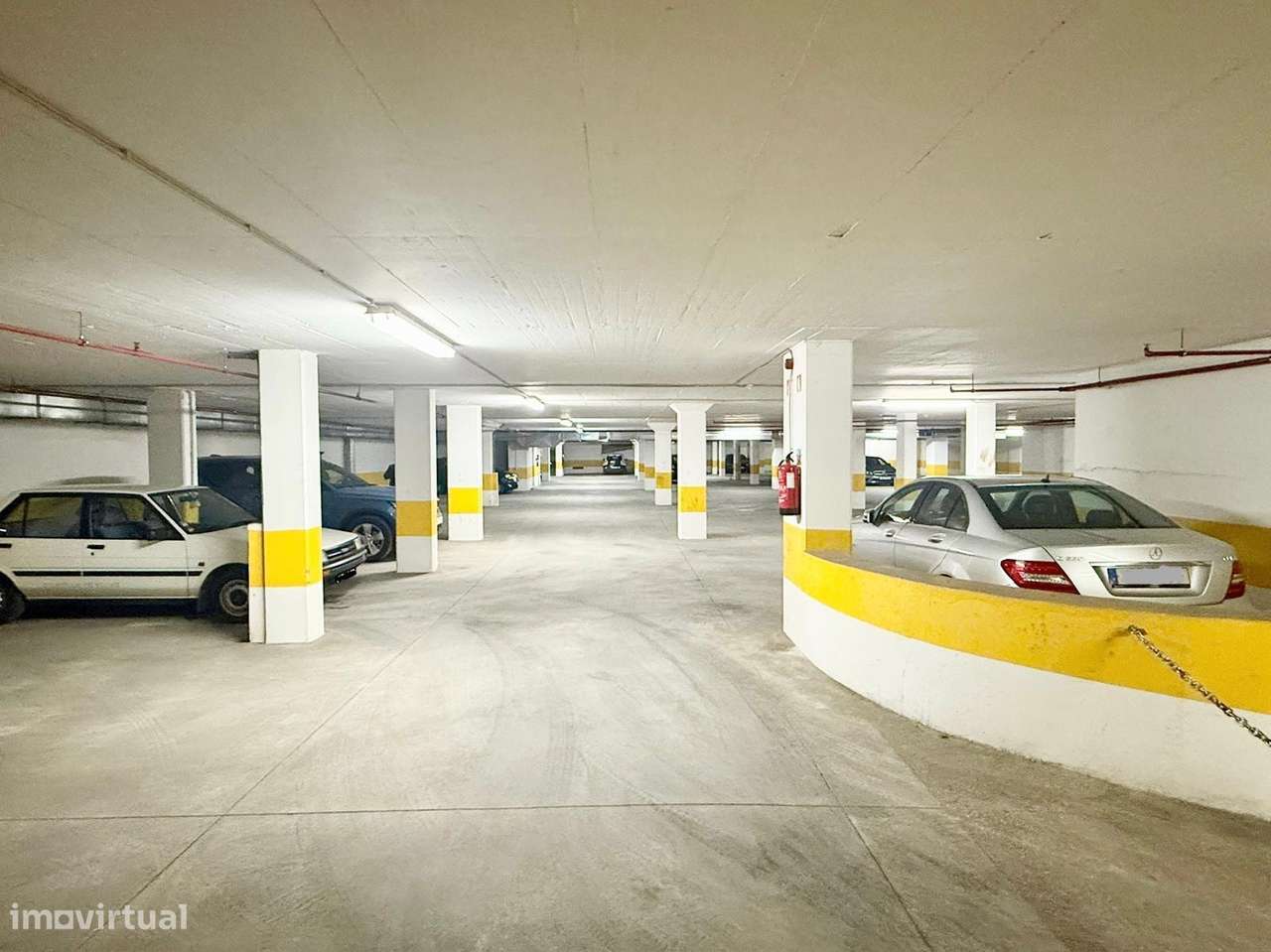 Garagem p/ 100 Carros - Centro do Barreiro - Grande imagem: 5/6