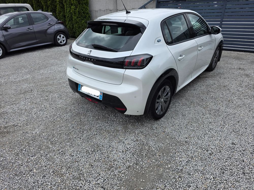 Peugeot 208 II Elektromotor 136 Active Pack 2020