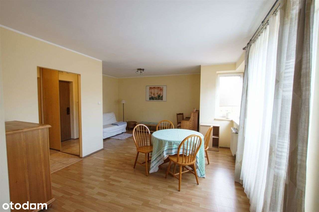 Ładne, Duże 1-Pokojowe, 1 piętro, duży Parking-1