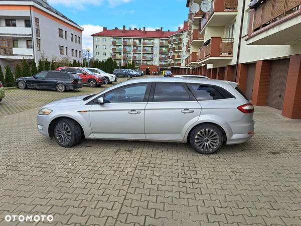 Ford Mondeo - 9