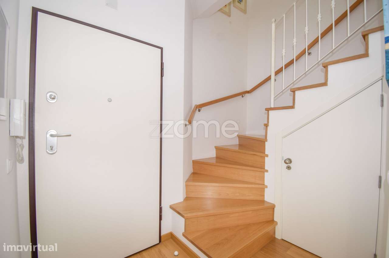 Prédio com 2 apartamentos independentes, totalmente remodelado-25