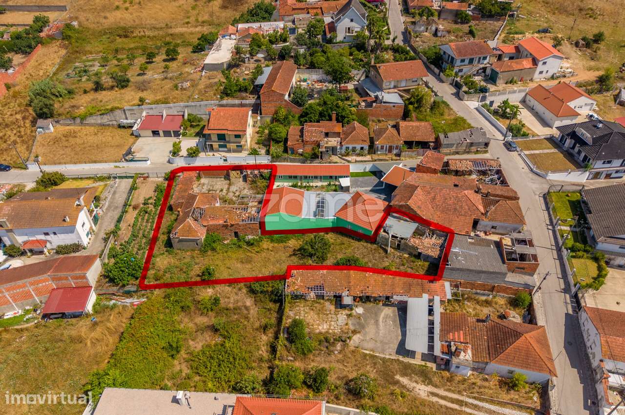 Moradia T2 || Para Reconstrução || Lote com 1.075m2-31