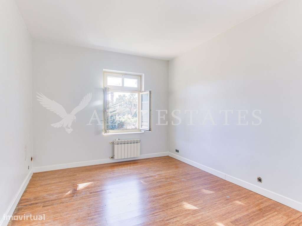 Moradia Única T4 + 1 Quinta da Marinha-21