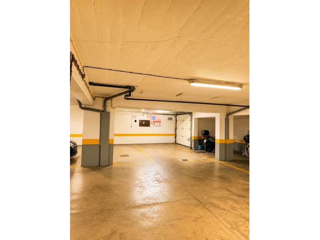 T1 com Parqueamento no Centro do Feijó - Excelente Oportunidade!-12