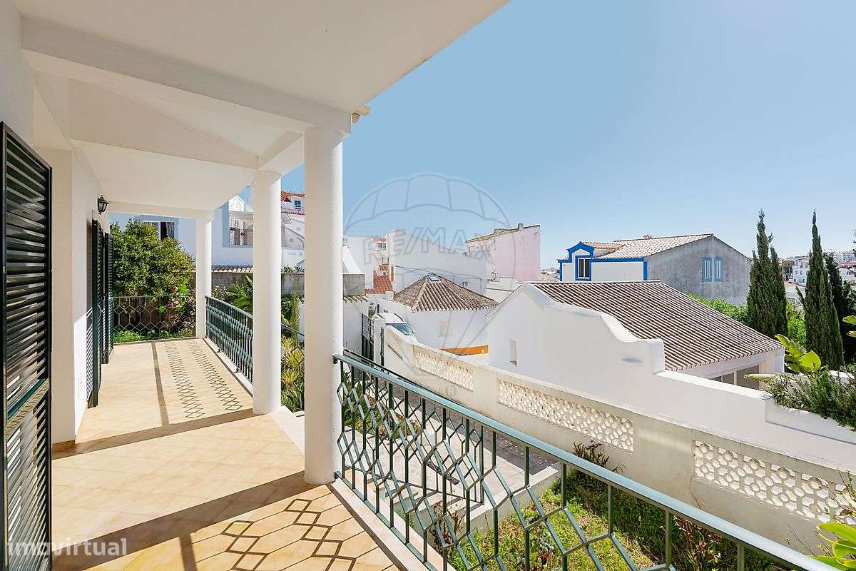 Moradia T5 para venda-47