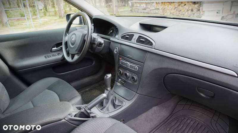 Renault Laguna II 2.0 Pack Authentique - 14