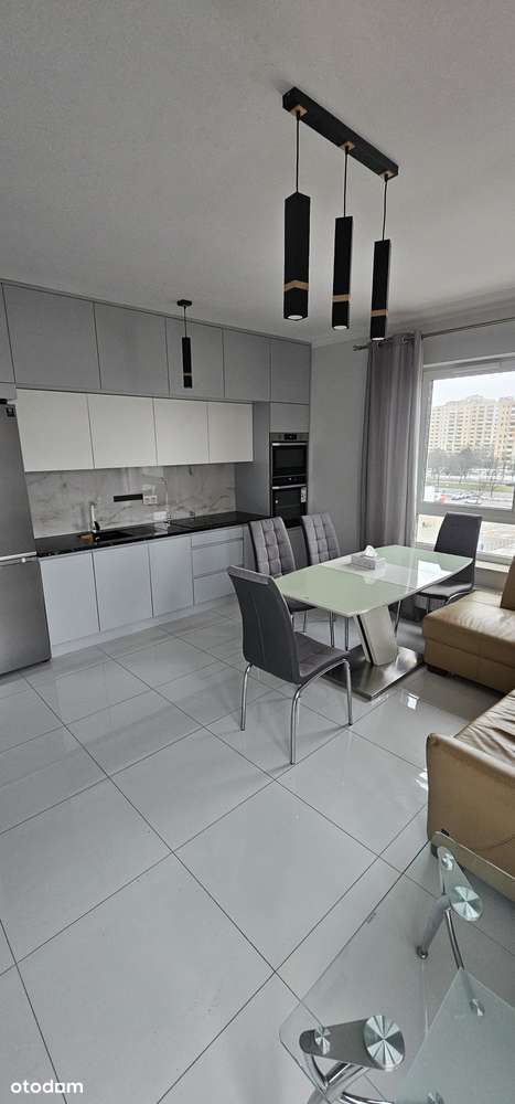 Przestronne 3-pokojowe mieszkanie z balkonem i garażem - Pełny obrazek: 1/10