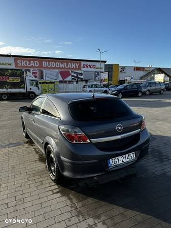 Opel Astra III GTC 1.8 Cosmo - 2