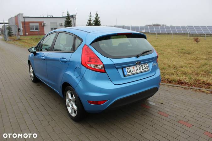 Ford Fiesta 1.25 Ghia - 15