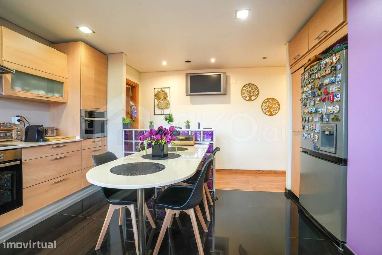 MORADIA T3 COM PISCINA, CONSTRUÇÃO ANTISSÍSMICA, ISOLAMENTO PREMIUM E-8