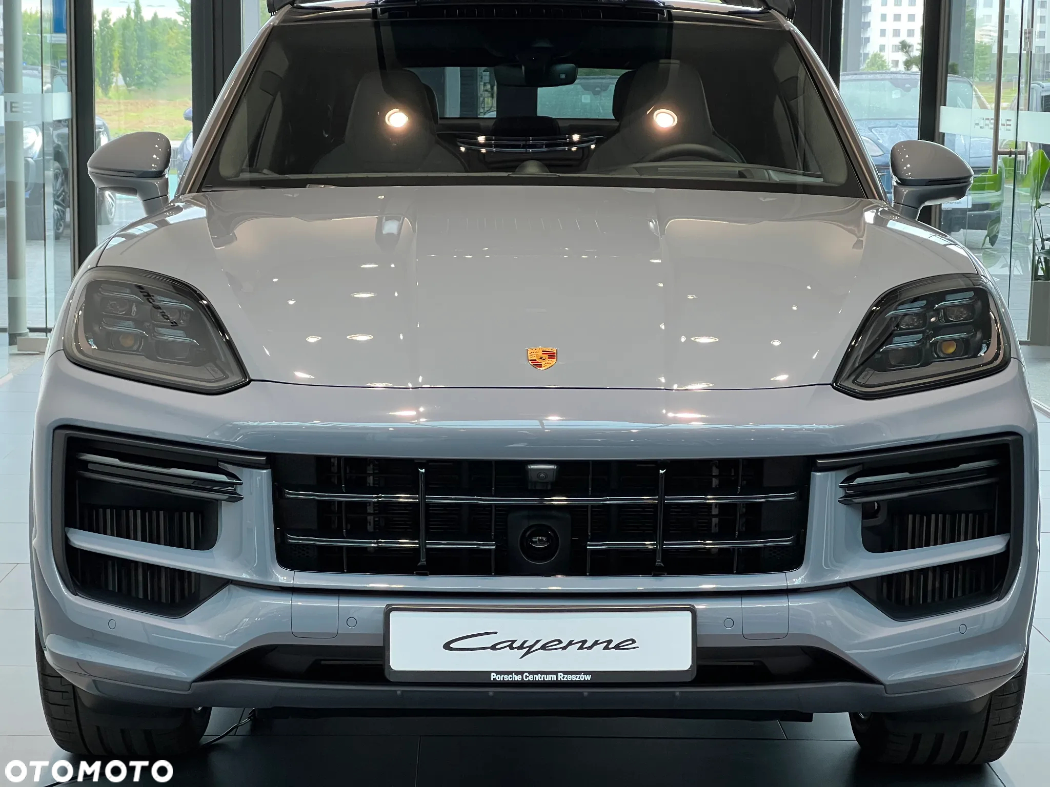 Porsche Cayenne - 2