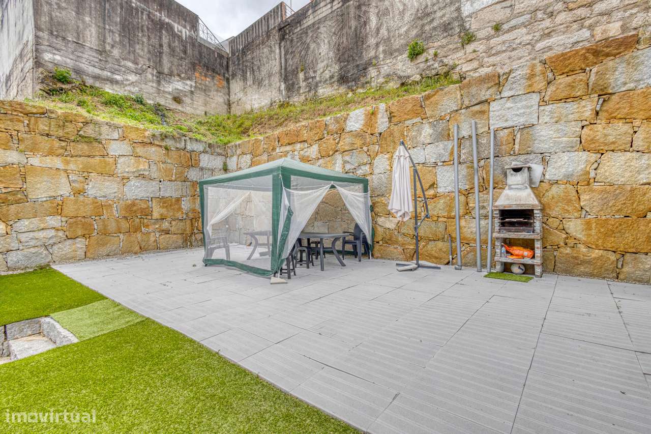 Moradia, 299 m², São Mamede de Infesta e Senhora da Hora - Grande imagem: 4/26