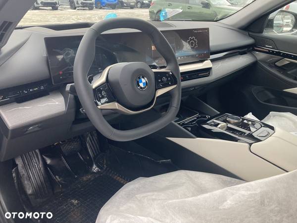 BMW Seria 5 520d xDrive mHEV - 5