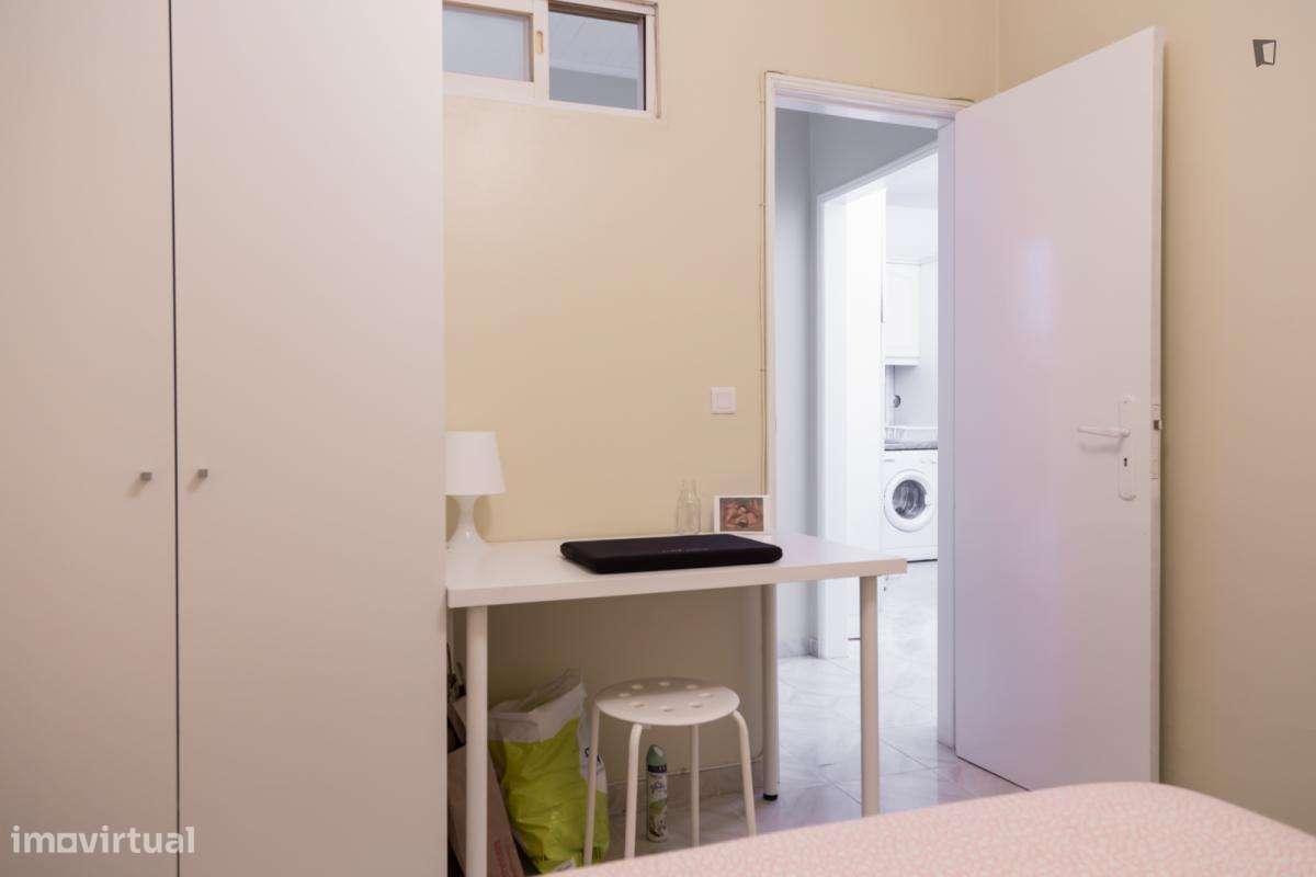 Quarto - localizado em Penha de França Lisbon - Grande imagem: 5/12