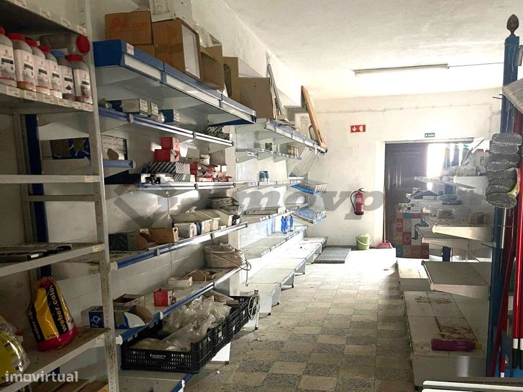 Moradia com Espaço Comercial na Vila de Garvão, Ourique - Grande imagem: 4/18