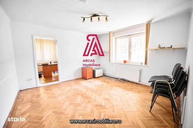 Apartament de vanzare cu 4 camere, 85 mp- B-dul Victoriei!-11