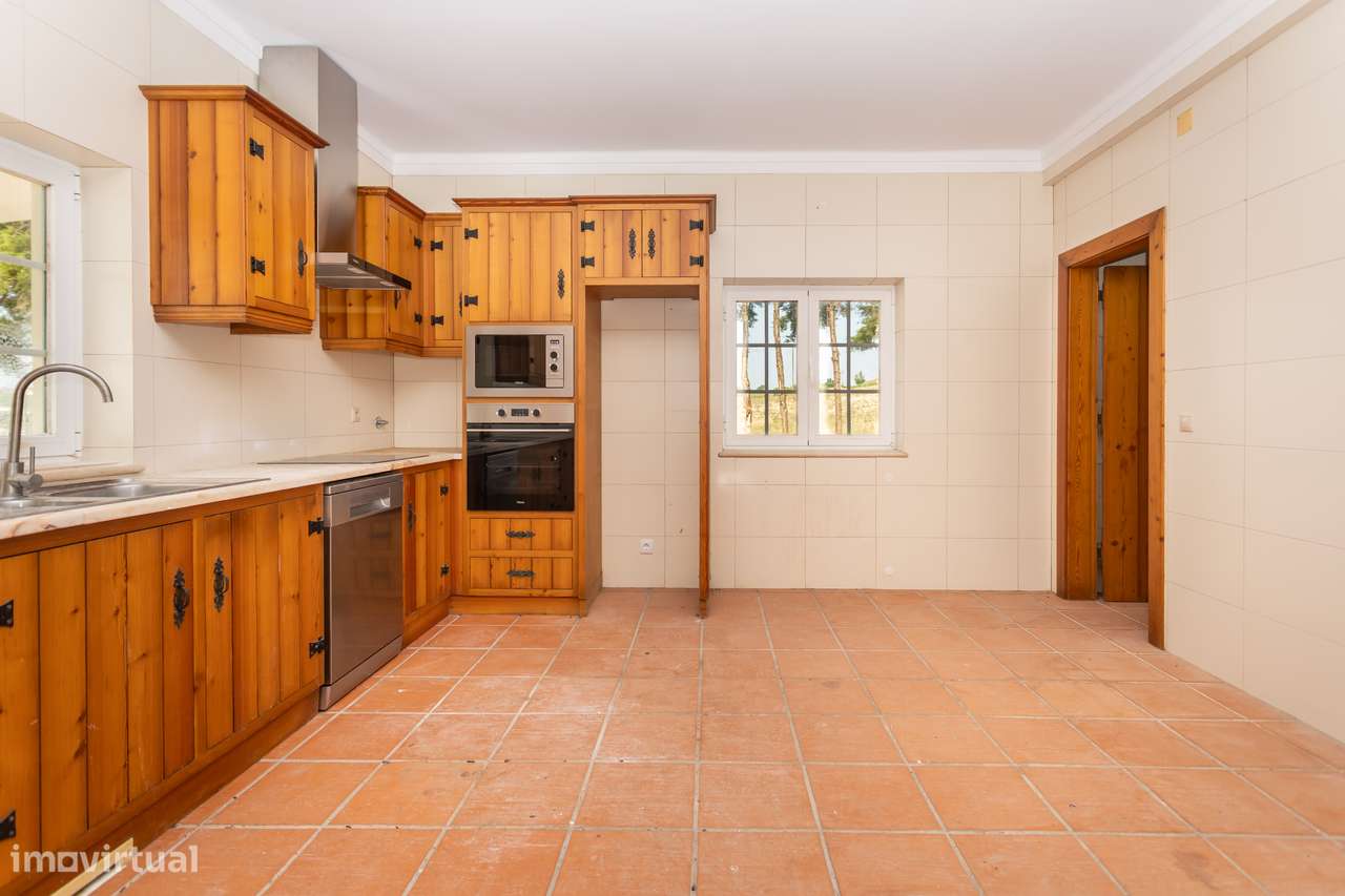 Herdade Exclusiva em Alenquer - Uma Oportunidade Única!-25