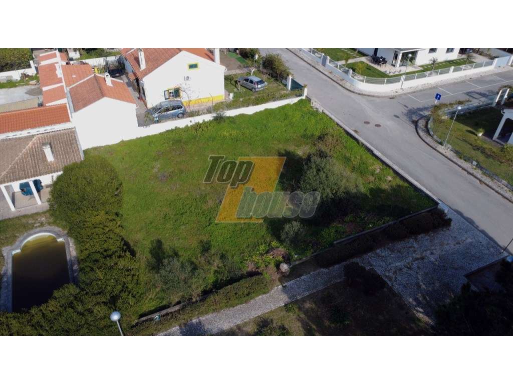 Terreno urbano perto do mar e lago em Sesimbra-20