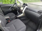 Toyota Verso 1.8 Premium 7os EU6 - 31