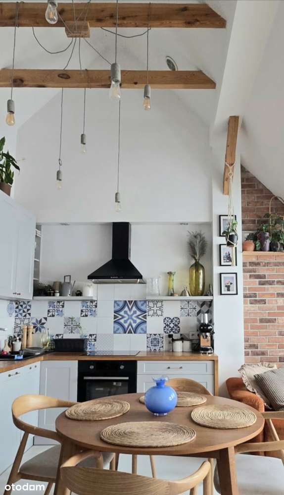 Klimatyczne   mieszkanie 3 pokoje z antresolą w Centrum-11