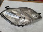 Yaris II Lift 09-11 - lampa przednia lewa - 1