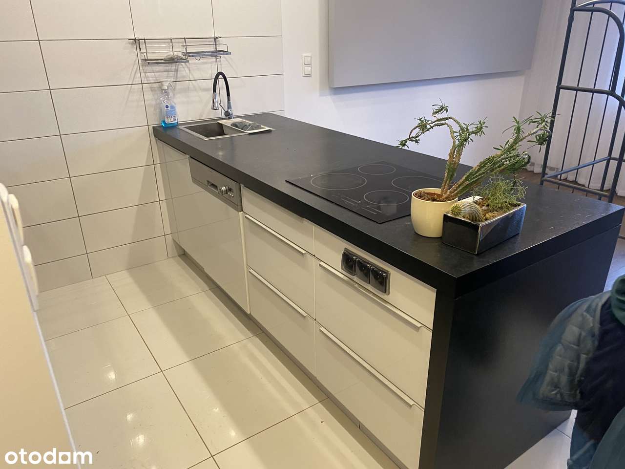 Mieszkanie 3 pokojowe , klimatyzacja - dwa balkony - Pełny obrazek: 4/9