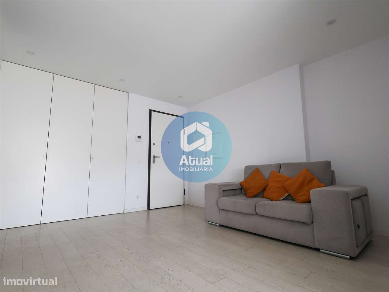 Apartamento T1 Arrendamento em Oliveira, São Paio e São Sebastião,Guim - Grande imagem: 2/13